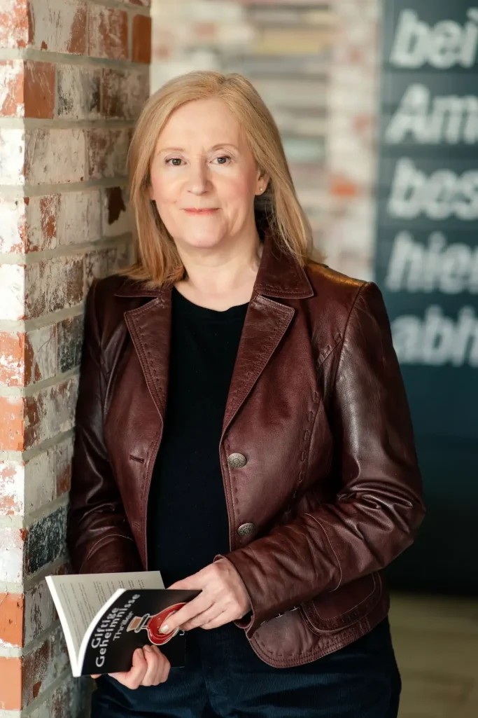 Lena Leuk, Autorin Lena Leuk, Autorin